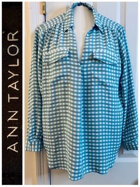 Ann Taylor Pullover Blouse Blue Green White Gingham Check v-neck long sleeve Med